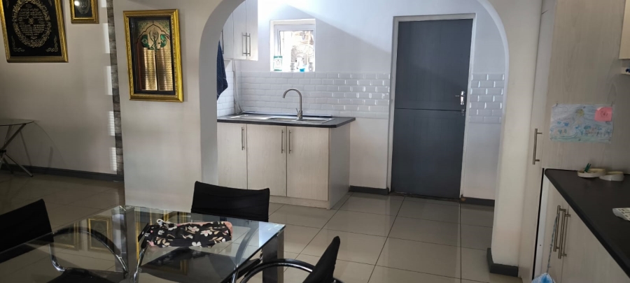 2 Bedroom Property for Sale in Westridge Western Cape
